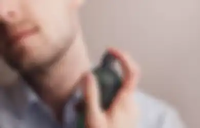 Sering Pakai Parfum di Leher? Waspadai Dampaknya pada Kelenjar Tiroid