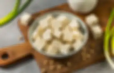 Jangan Asal Masuk Kulkas, Ini Cara Menyimpan Tahu Agar Tidak Cepat Asam