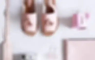 10 Inspirasi Strap Sandals Yang Bikin Kita Makin Kece
