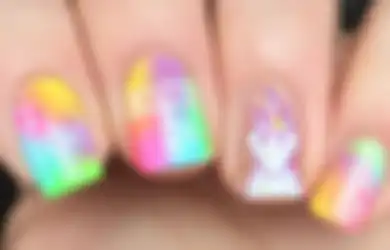 Buat Kita yang Suka Unicorn, Ini Dia 12 DIY Nail Art yang Patut Kita Coba!