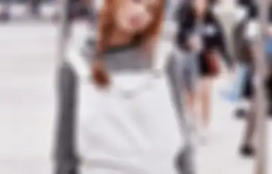 Tips Tampil Stylish Tanpa Terbuka Ala Korean Girls