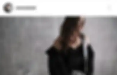 Inspirasi Padu Padan Memakai Black Outfit Dari Para Selebgram