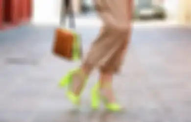 Jangan Takut Pakai Warna Neon, yang Justru Bikin Kita Terlihat Fresh