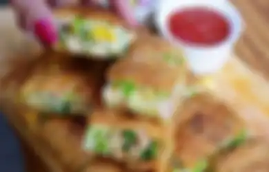 5 Martabak Telur Paling Enak di Jakarta yang Bakal Bikin Kita Ngiler!