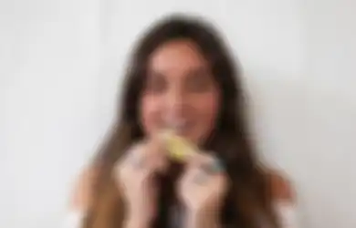 Gampang Bikinnya dan Berkhasiat Baik, Pasta Lemon untuk Bibir Hitam