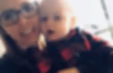 Ngamuk karena Duduk Bersebelahan dengan Bayi, Wanita ini Bikin Semua Penumpang Syok Gegara Lakukan Tindakan Tak Diduga hingga Terjadi Hal Ini