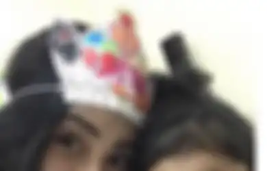  Ayu Ting Ting Paksa Anaknya, Bilqis, Pakai Obat Mata dengan Cara Seperti Ini... Ngeri!