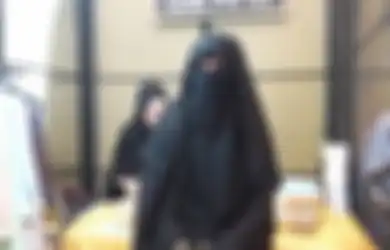 Komentari Insiden Berdarah Laskar FPI vs Polri, Umi Pipik: Pak Polisi Jangan Dzalim, Tugasmu Jadi Pengayom Masyarakat