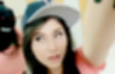 Indira, Sang Pejuang Selfie