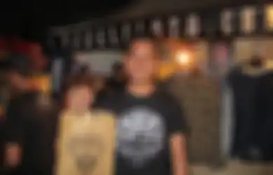 Rebel Cloth Habis-habisan di Hari Terakhir JakCloth Heroes of Our Time