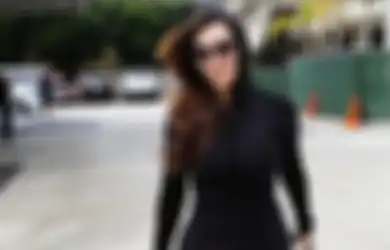 Foto Nude Mirip Kim Kardashian Beredar