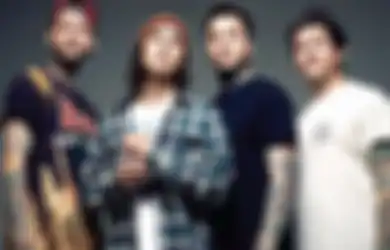 Pierce The Veil Vs Saosin: Perjuangan Dua Singa (Emo) Tua