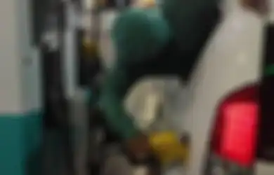 Nggak Banyak Yang Tahu, Isi Bensin Di Malam Hari Lebih Menguntungkan. Ini Alasannya. 
