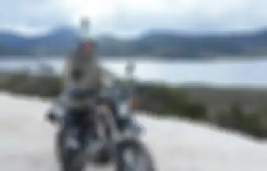 Kenapa Pak Jokowi Pilih Helm Buatan Indonesia Pas Jajal Trek Papua? Ternyata, Ini Alasannya...
