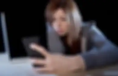 Kalian Sering Ngeluh di Medsos?. Hati-Hati, Bisa Jadi Kalian Mengidap Gangguan Ini Nih.