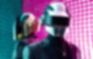 Wah! Thomas Bangalter 'Daft Punk' Hadir Tanpa Helmnya di Cannes