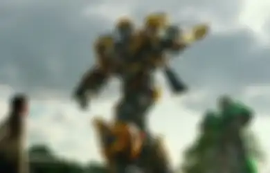 Cuplikan Transfomers 5 Mengungkap Kekuatan Baru Bumblebee