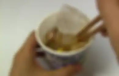 Cuma di Jepang Mi Instan Bisa Dimakan Pake Es Batu, Rasanya Juga Seger! | HAI & Japan
