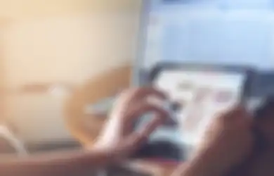 Pelajar SMA, Ayo Cicipi Bisnis Online!