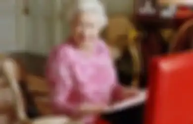 Dilelang, Surat Romantis Ratu Elizabeth II Laku Rp274 Juta