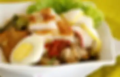 Jangan Kalap! Ini dia Tips Makan Sehat Saat Lebaran