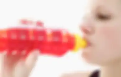 Ini Dampak Buruk Minum Minuman Berenergi Bagi Remaja