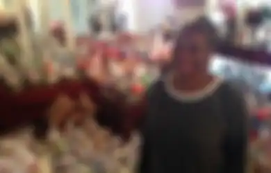 Lee Hardy, Perempuan yang Membuat 600 Bingkisan Paskah untuk Anak-anak Berkebutuhan Khusus