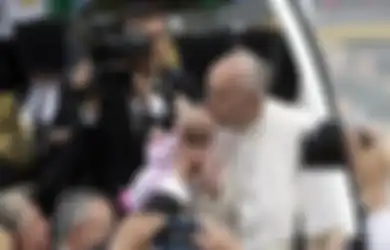 Tumor Otak di Gianna Lenyap dalam Sekejap setelah Dicium Paus Fransiskus?
