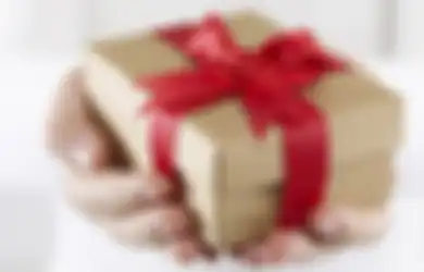 13 Ide Hadiah untuk Pasangan Jarak Jauh (LDR)