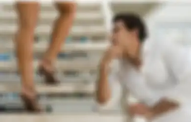 Kenapa Pria Kerap Mengambil Keputusan Bodoh ketika Terangsang?