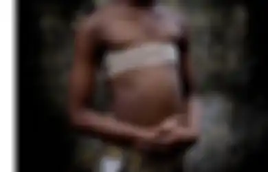 Setrika Payudara, Tradisi Kuno di Afrika untuk para Gadis yang Menginjak Masa Puber
