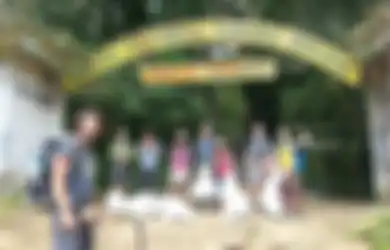 Aksi Bersih-bersih Gunung Rinjani para Bule Ini Mendapat Banyak Pujian Netizen