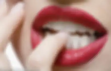 Gigitan Sensual di Atas Ranjang Memang Perlu, Tapi Jangan Lupakan Aturannya