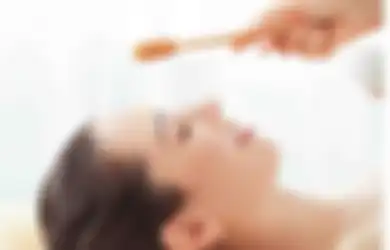Tips Membersihkan Wajah dari Komedo Secara Alami