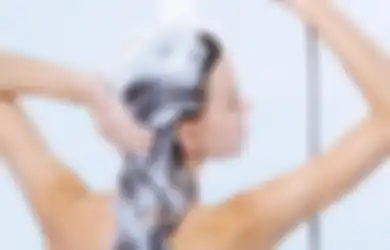 Menambahkan Gula ke Sampo Membuat Rambut Menjadi Lebih Sehat?