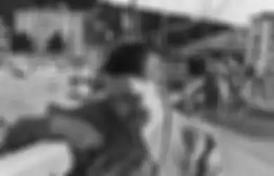 Foto-foto Manis Ini Bisakah Memutarbalikkan Label Adolf Hitler sebagai Diktator Paling Kejam dalam Sejarah?