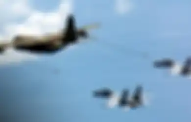 Hercules C-130B, Soekarno, John F. Kennedy dan CIA