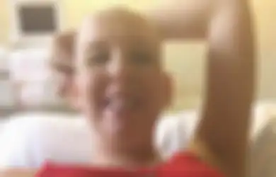 Perjuangan Ibu Penderita Kanker Melahirkan Kedua Anak Kembarnya Ini Sungguh Mengharukan