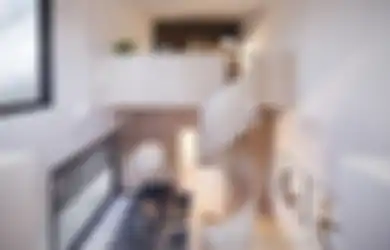 Interiornya Memang Mewah, Tapi Begitu Tahu di Mana Rumah Ini Dibangun, Lutut Bisa Langsung Gemetar