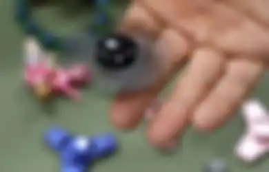 Orangtua Wajib Tahu! Fidget Spinner Dianggap Sebagai Mainan Paling Berbahaya Tahun Ini