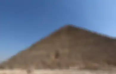 Sekelompok Arkeolog Baru Saja Memecahkan Misteri Piramida Agung Giza, Kuncinya Ada di Gulungan Papirus Kuno