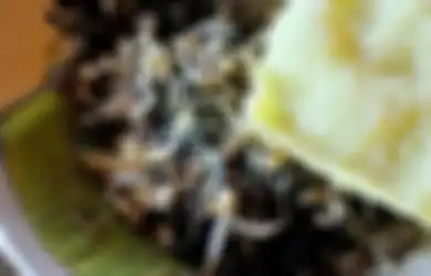 Pecel Semanggi, Kuliner Langka Surabaya Yang Datang Dari Benowo
