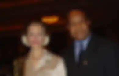 Clare Wolfowitz, ‘Wong Ndeso Amerika’ yang Cinta Mati dengan Tokoh Wayang Bima