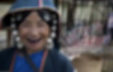 5 Simbol Kecantikan yang Unik di Berbagai Belahan Dunia, Salah Satunya Mewarnai Gigi Menjadi Hitam Legam 