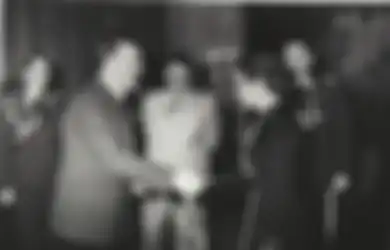 Ditawari untuk Kabur, Hitler Justru Menolak dan Malah Bekali Para Penyelamatnya dengan Sianida