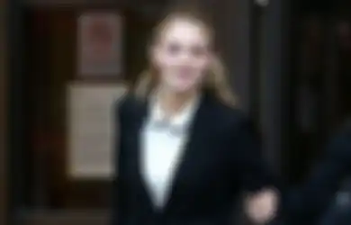 Gadis yang Dianggap 'Terlalu Pintar untuk Dipenjara' Setelah Menusuk Mantannya Itu Kini Kencani Anak Triliuner Rusia