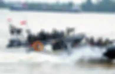 Liciknya Malaysia Saat Menghambat Pembangunan Mercusuar Tercium Pasukan Katak TNI, Satu Prajurit Kopaskha Tanpa Senjata Nekat Hadapi 2 Kapal Perang Negeri Jiran Seorang Diri, Begini yang Terjadi Selanjutnya...