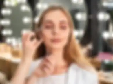 Awas, Inilah 5 Efek Jika Terlalu Sering Makeup, Bisa Terkena Kanker