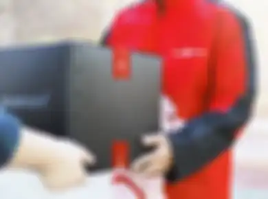 Anak Muda yang Punya Bisnis Online Pahami Tips Kirim Barang Pakai COD