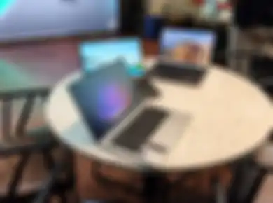 Untuk Pertama Kali, Polytron Hadirkan 3 Laptop Sekaligus di Indonesia